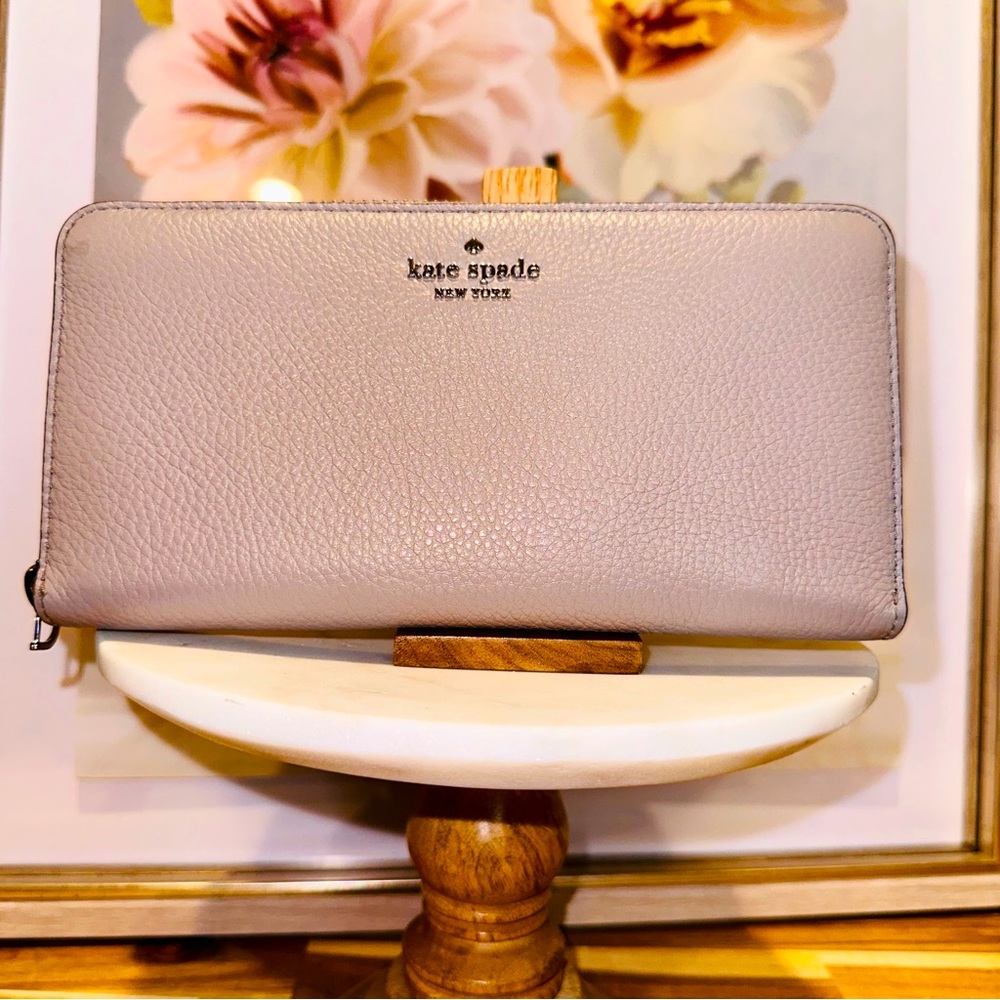 Kate Spade - Jackson large continental wallet in softtaupe (sorta gray/beige)